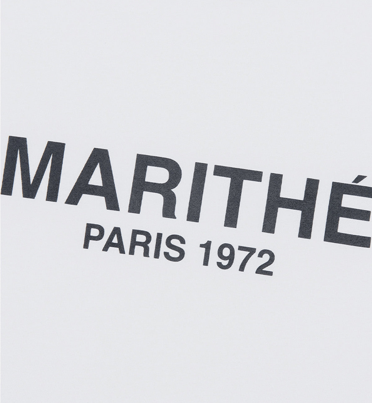 Marithe W Regular Logo T-Shirt (White)