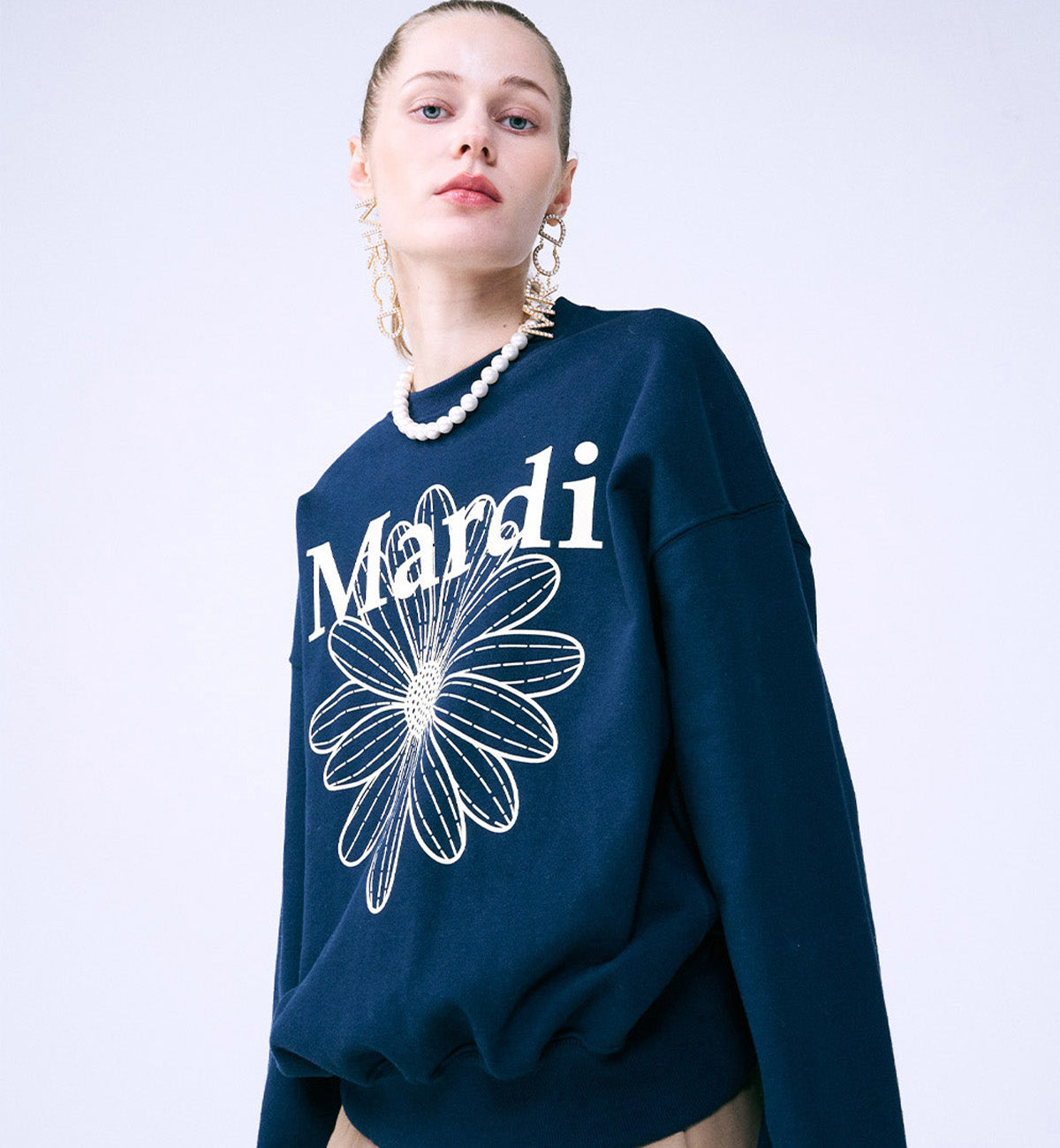 Mardi Mercredi Flower Mardi Sweatshirt (Navy Cream)