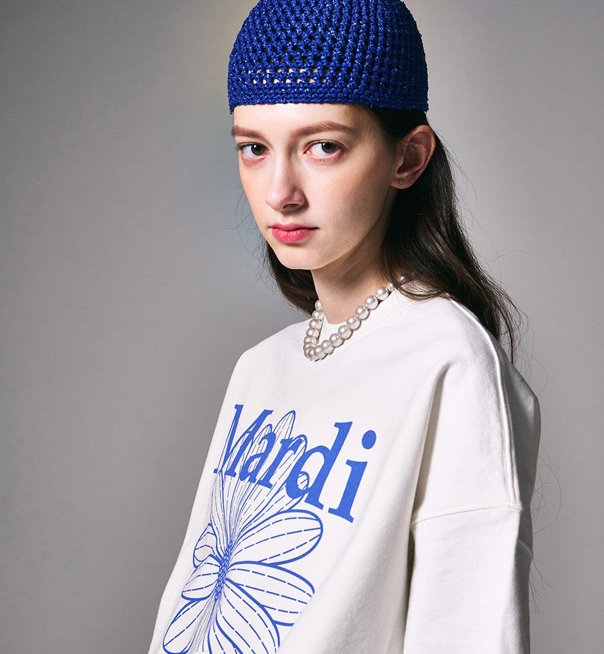 Mardi Mercredi Flower Mardi Sweatshirt (White Blue)