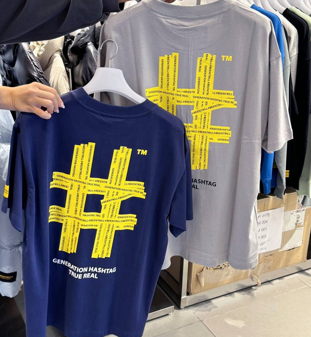 BEENTRILL Yellow Taping Hashtag T-Shirt