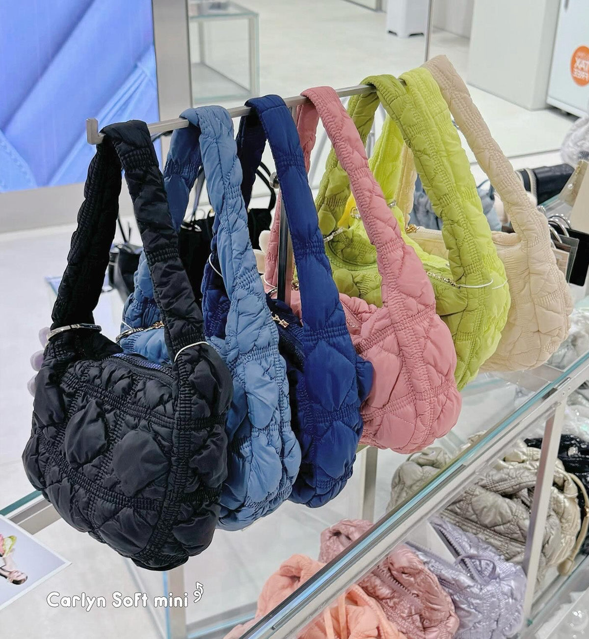 Carlyn Soft Mini Hand Bag