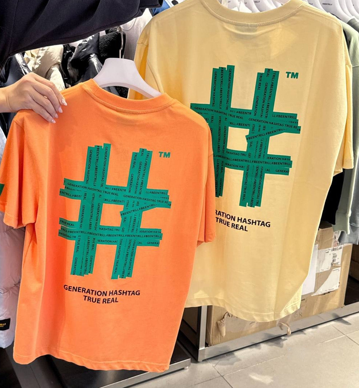 BEENTRILL Green Taping Hashtag T-Shirt