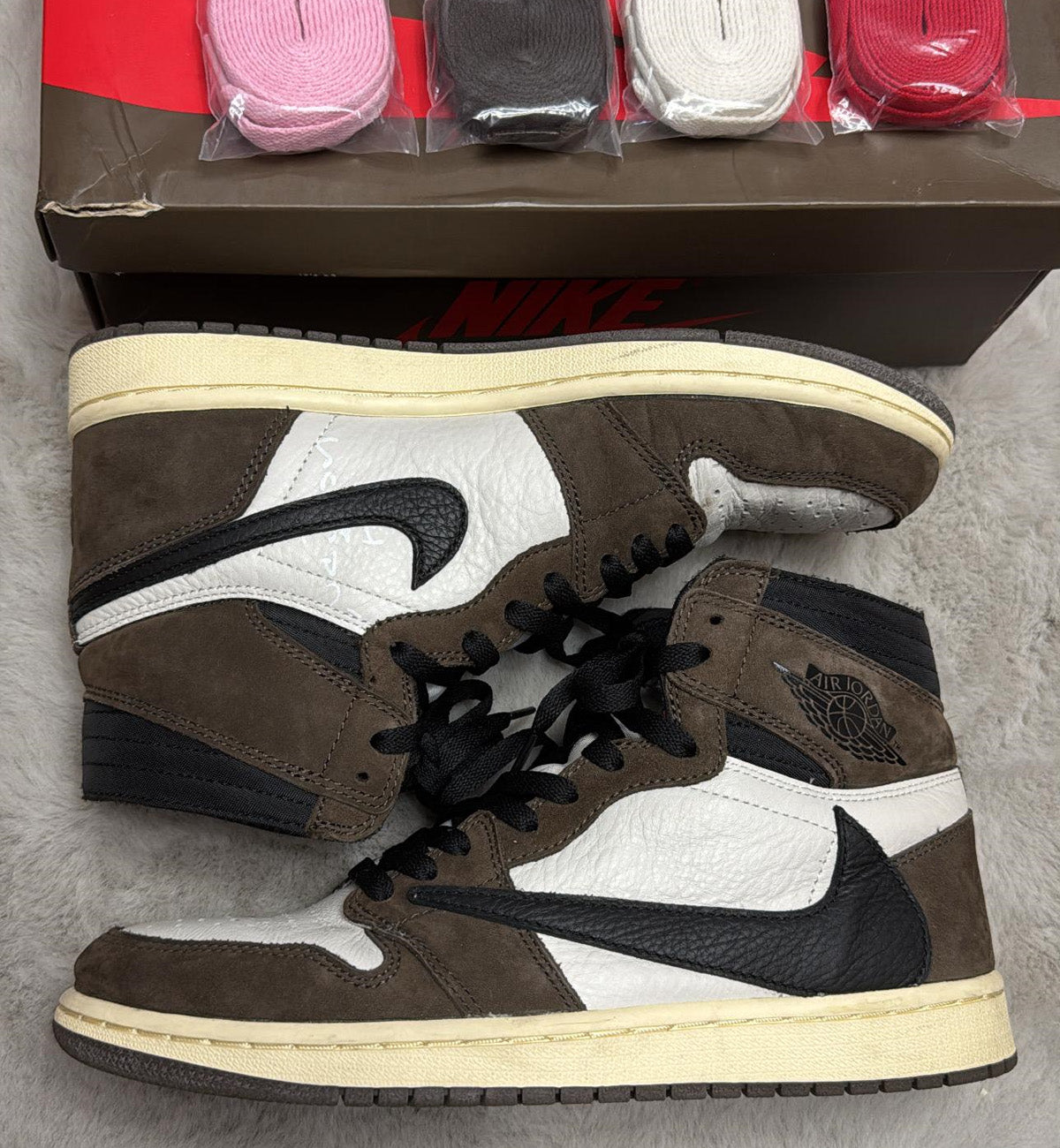 [Pre-used] AJ1 Travis High Mocha OG