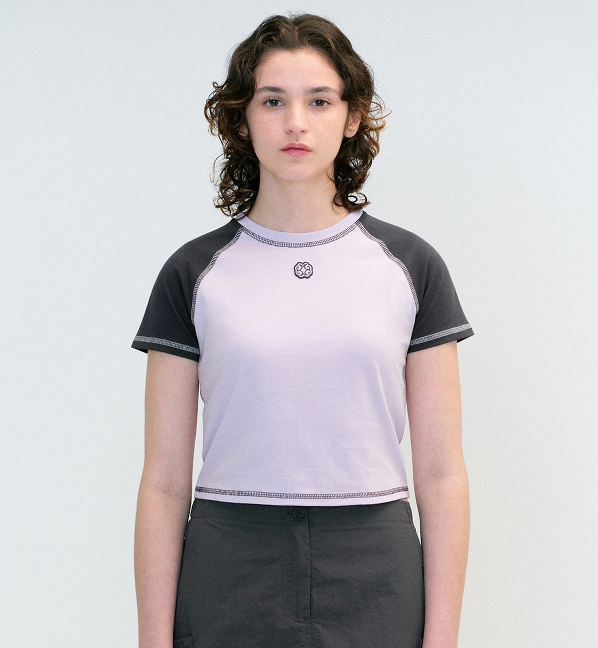 Marithe W Raglan Stitch Crop T-Shirt (Light Purple)