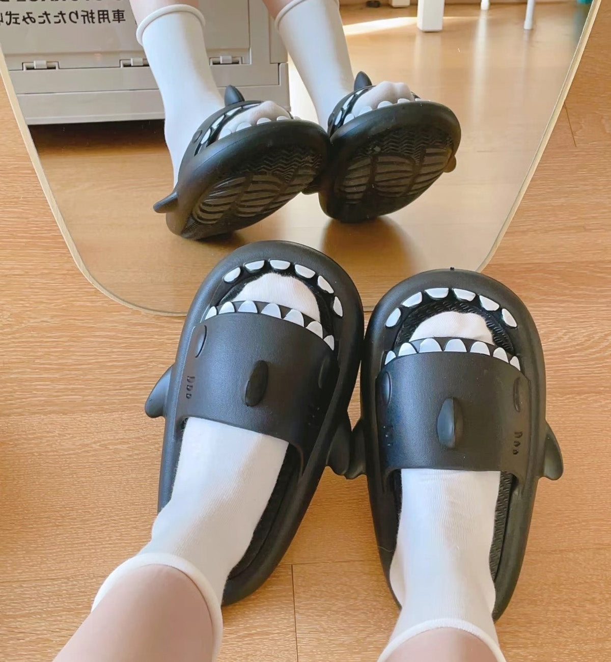 Chikoku Smooth Fun Shark Sandals (Black)