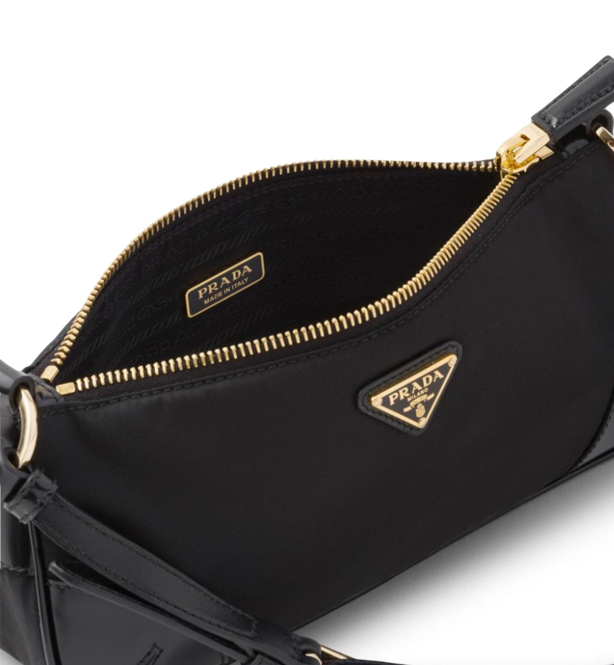 Prada Re-Edition 2002 Shoulder Bag