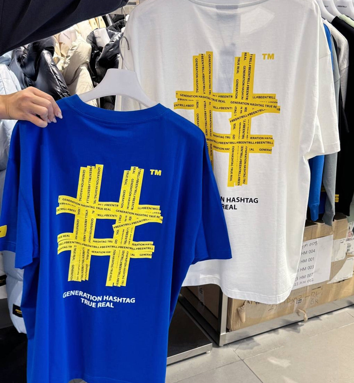 BEENTRILL Yellow Taping Hashtag T-Shirt