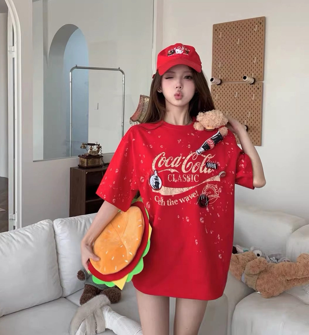 13DE MARZO x Coca-Cola Bear Water Drop T-Shirt (Red)