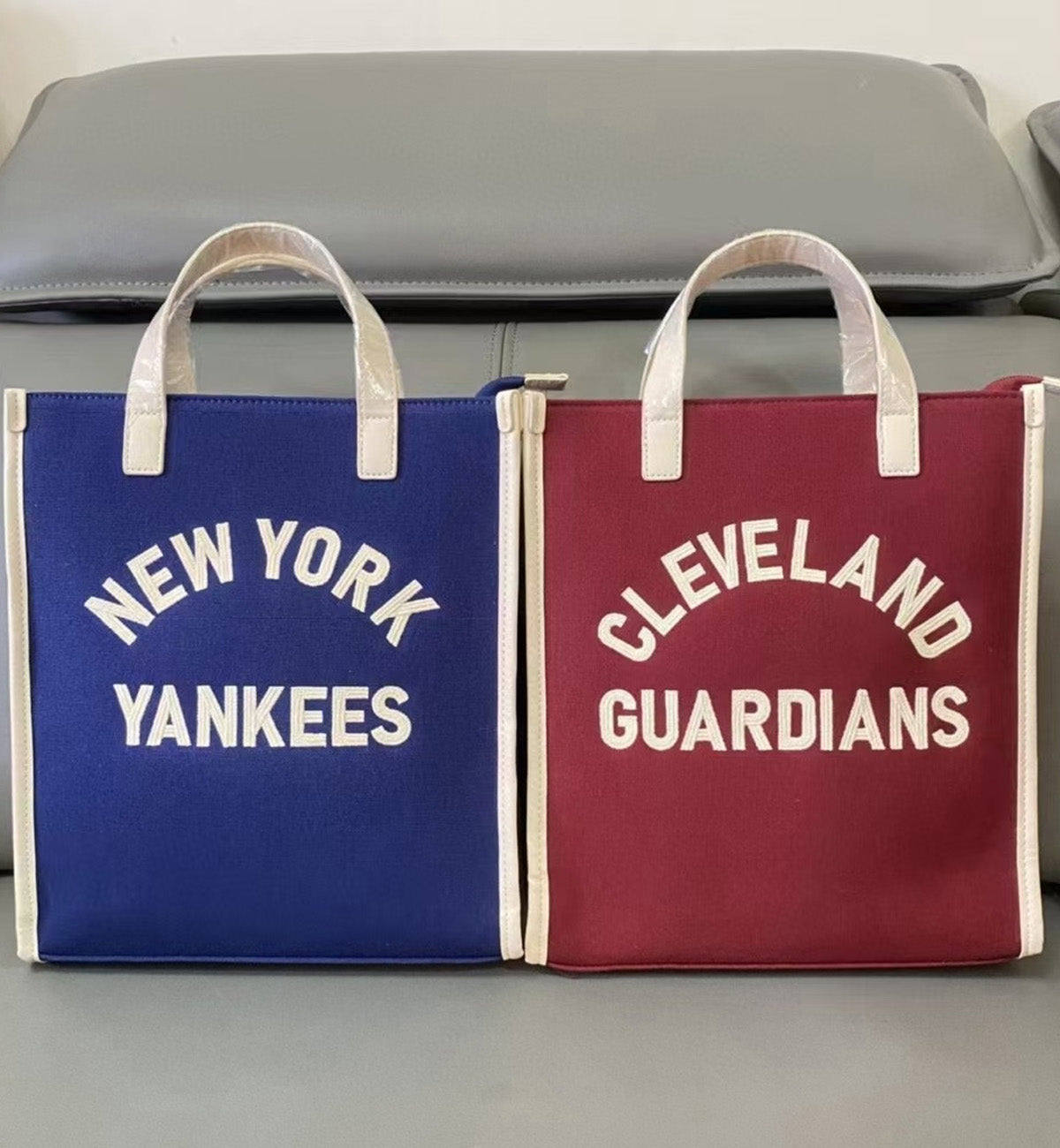 MLB Varsity Tote Bag Cleeland Guardians (Red)