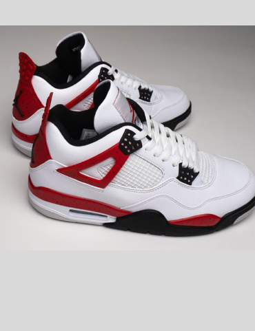 Air Jordan 4  Nike “Red Cement “