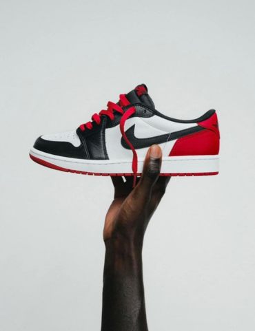 Nike air Jordan 1 low OG “Bred”
