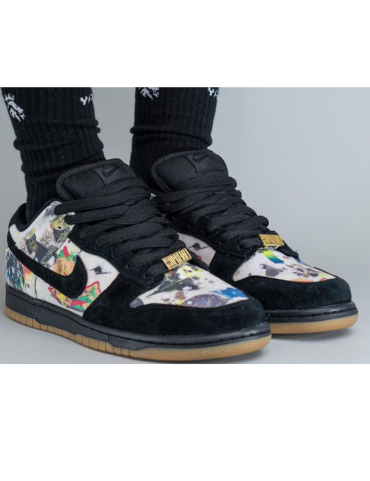 Nike SB Dunk Low Supreme Rammellzee