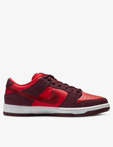 Nike dunk SB Low “Cherry“