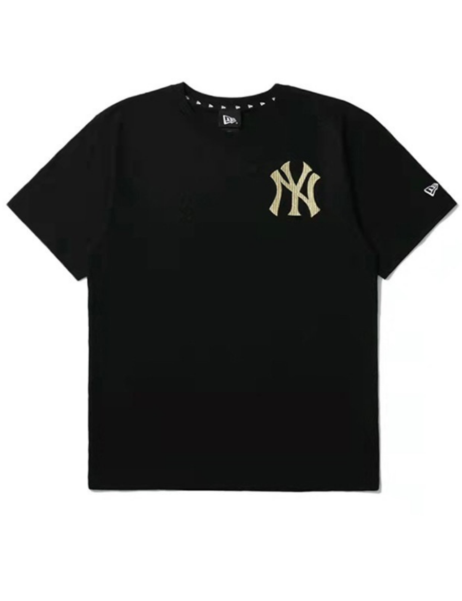 MLB New Era New York Yankees Embroidery Gold Logo T-shirt (Black)