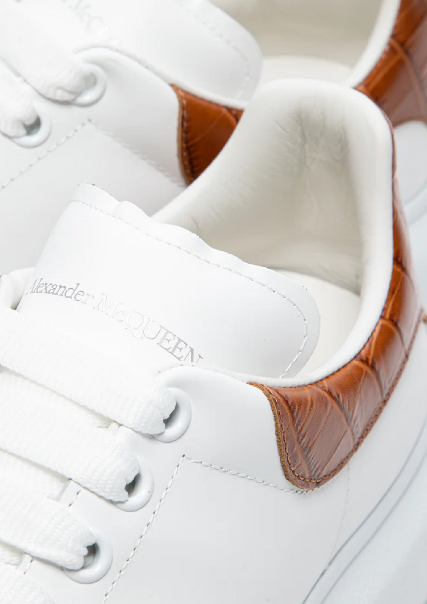 Alexander McQueen Oversized Sneaker ( White Cedar )