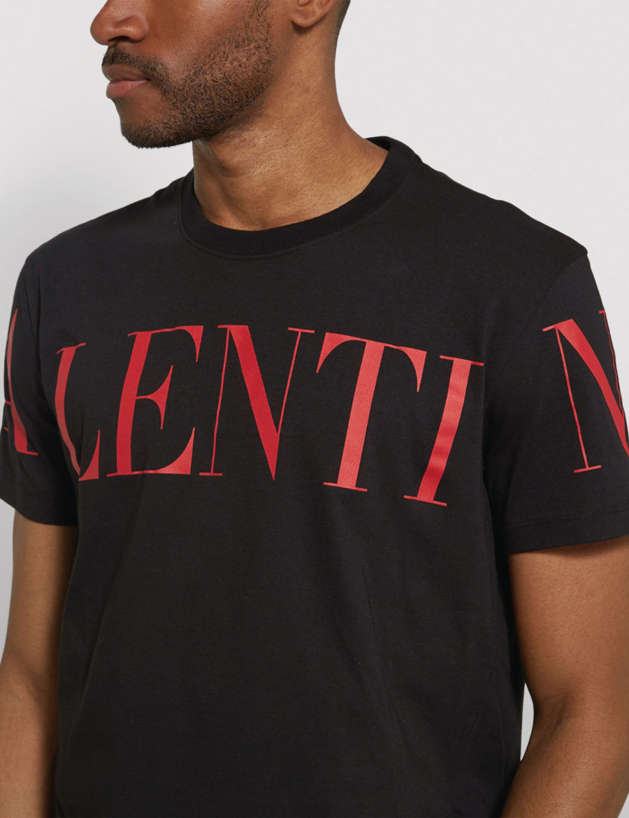 Valentino Chest Logo T-shirt (Black)