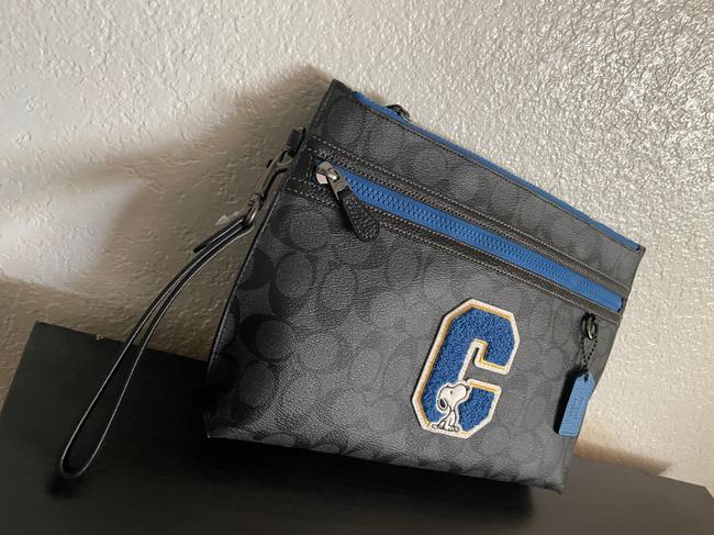 Coach Carryall X Peanuts Pouch In Signature Canvas with Snoopy Gunmetal