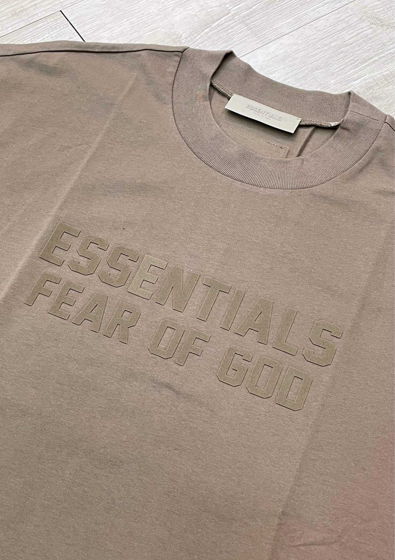 Fear of God Essentials Tee Big Flocked Logo 2022 (Brown)