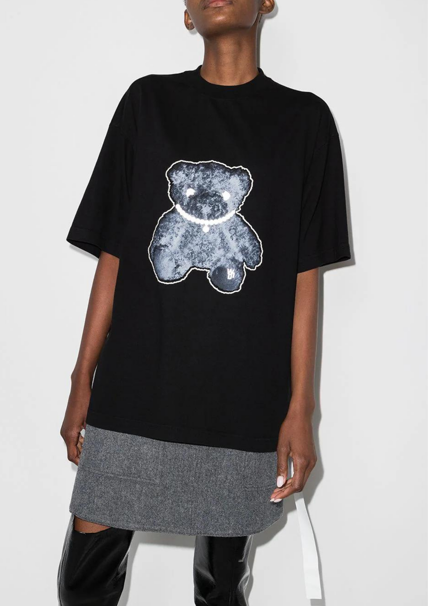 WE11DONE Teddy Pearl Necklace T-Shirt (Black)